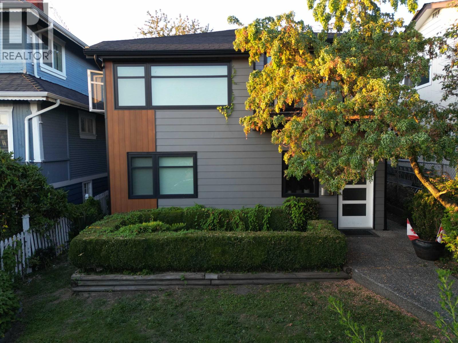 Property image for 3853 FRANCES STREET|Burnaby, British Columbia V5C2P1