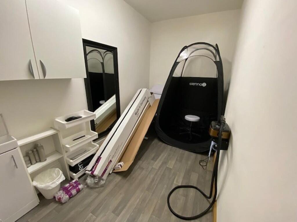 Additional image 5 of Leasehold Tanning Salon & Beauty Rooms, Bristol Road South, Birmingham, B31 2PE