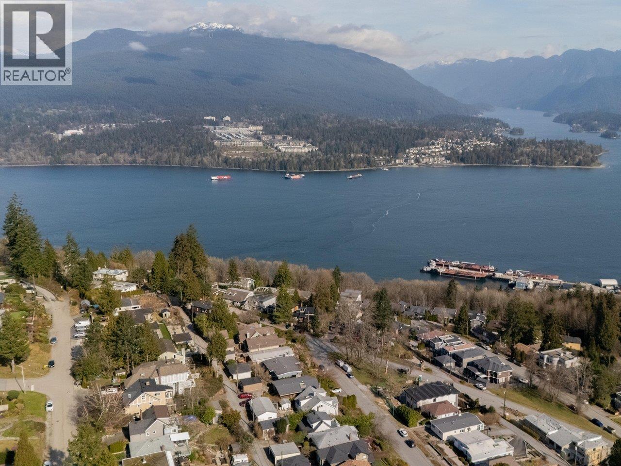 Property image for 151 N HOLDOM AVENUE|Burnaby, British Columbia V5B1K2