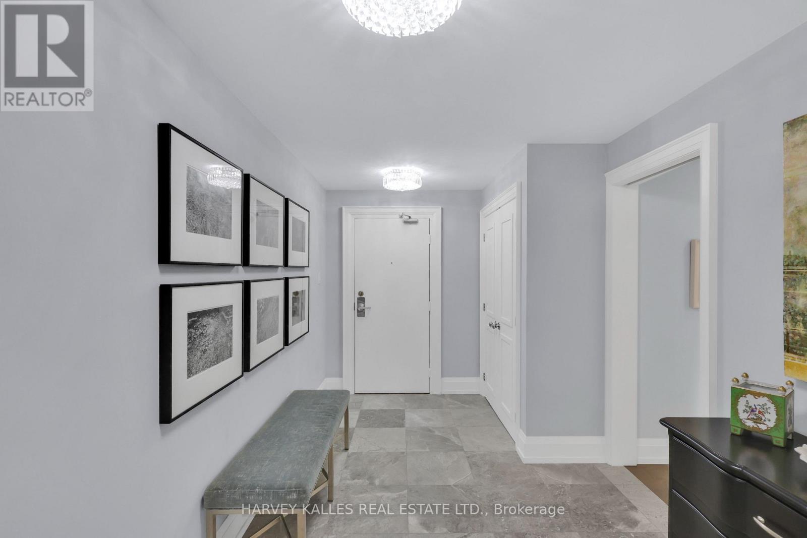 Property image for 324-325 - 40 SYLVAN VALLEY WAY|Toronto (Bedford Park-Nortown), Ontario M5M4M3