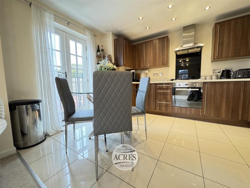 Additional image 8 of Horseshoe Crescent, Great Barr, Birmingham