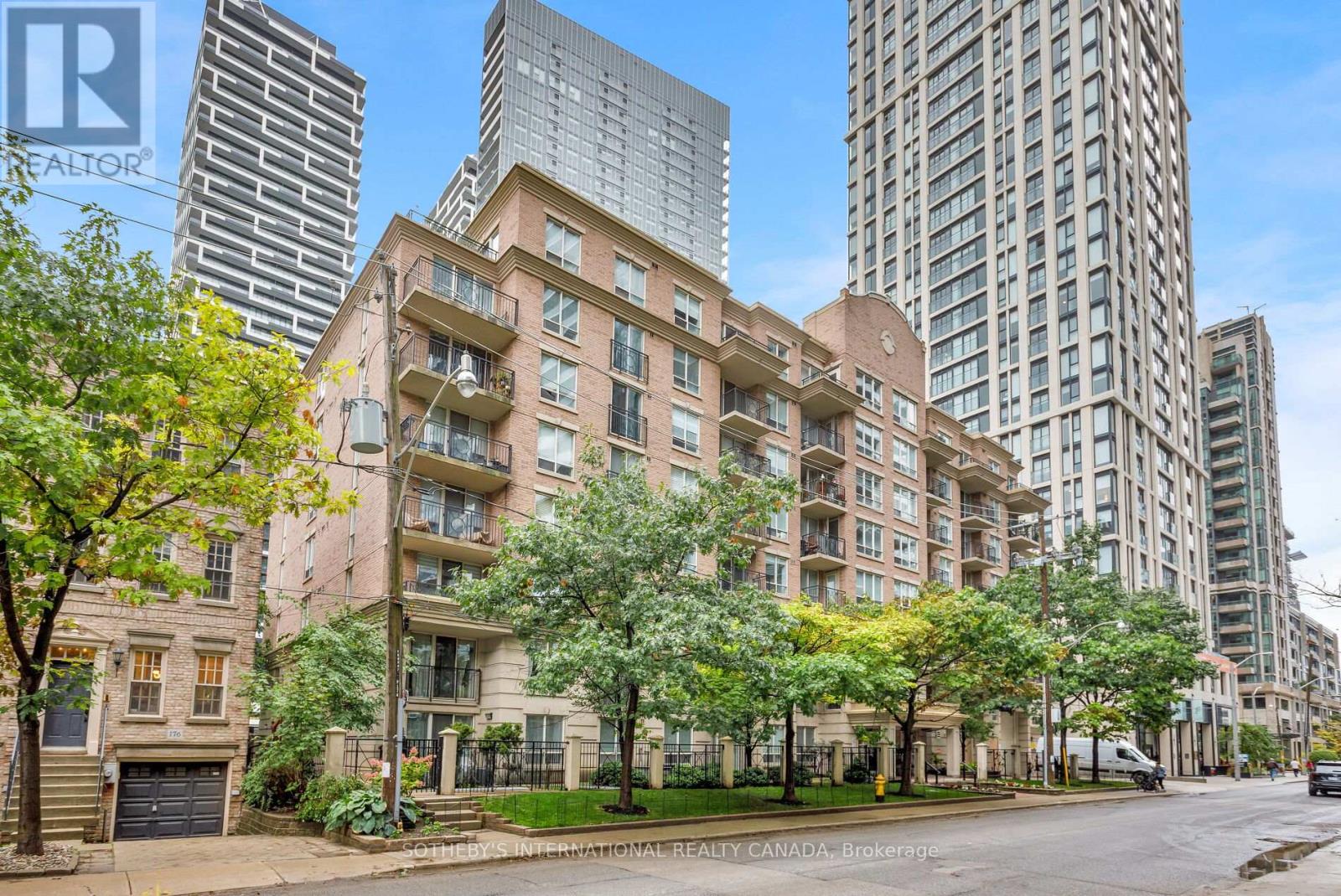 Property image for 301 - 188 REDPATH AVENUE|Toronto (Mount Pleasant West), Ontario M4P3J2