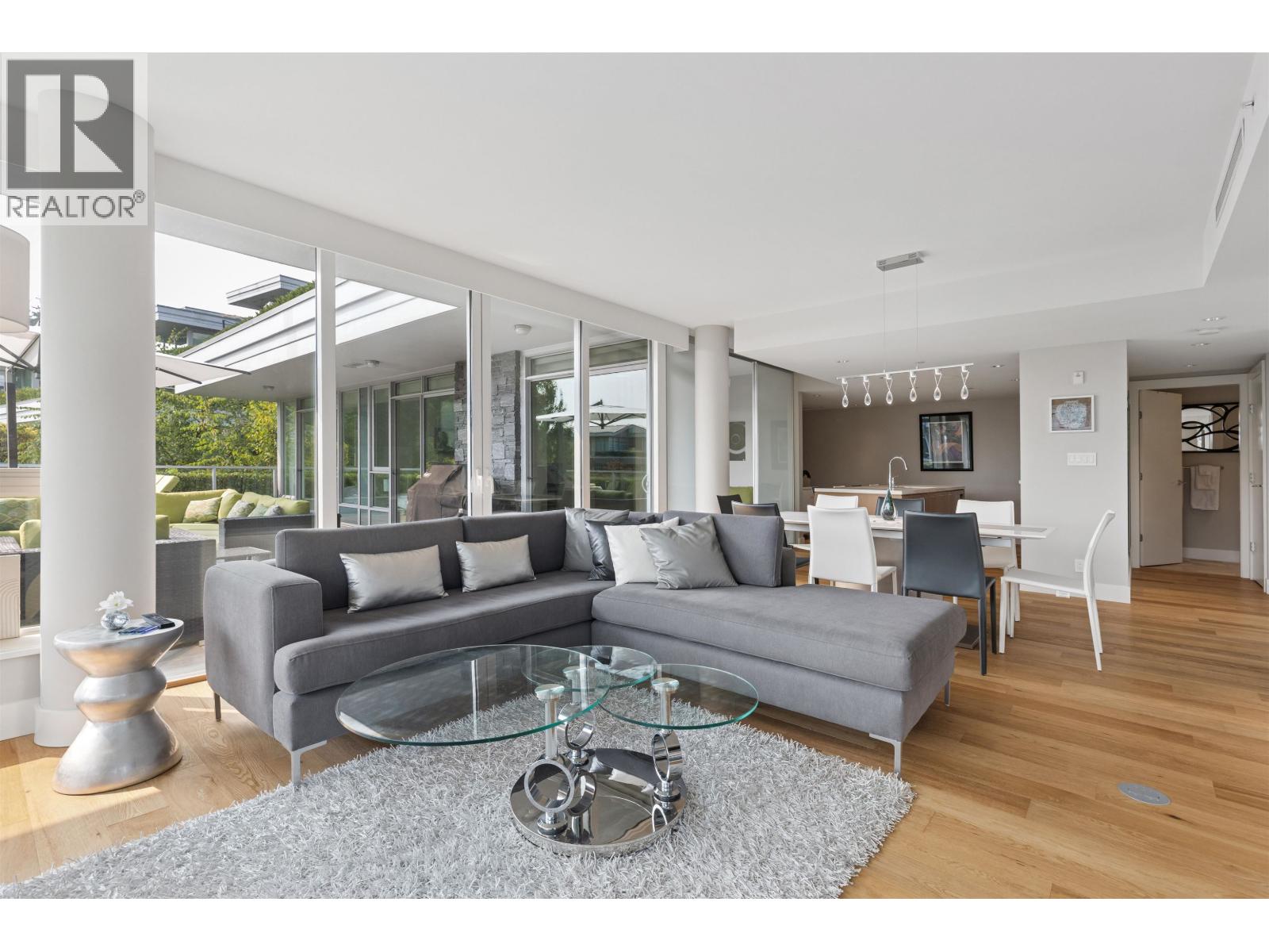 Property image for 201 908 KEITH ROAD|West Vancouver, British Columbia V7T1M3