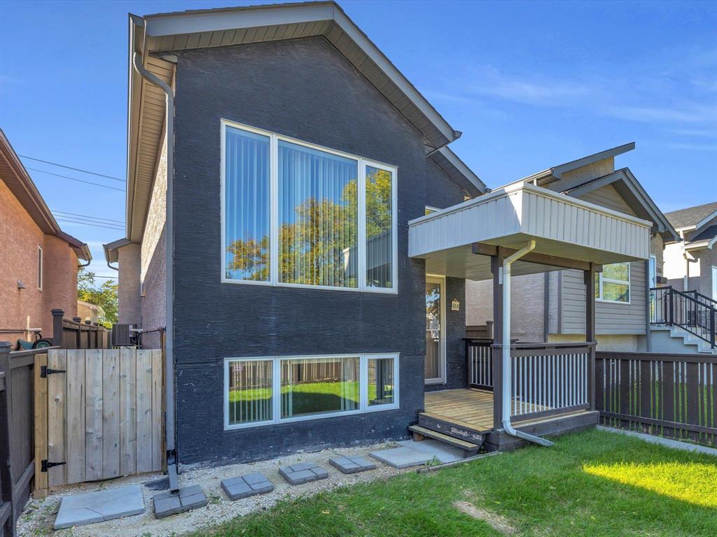 Property image for 484 Ferry Road|Winnipeg, Manitoba R3J1W6