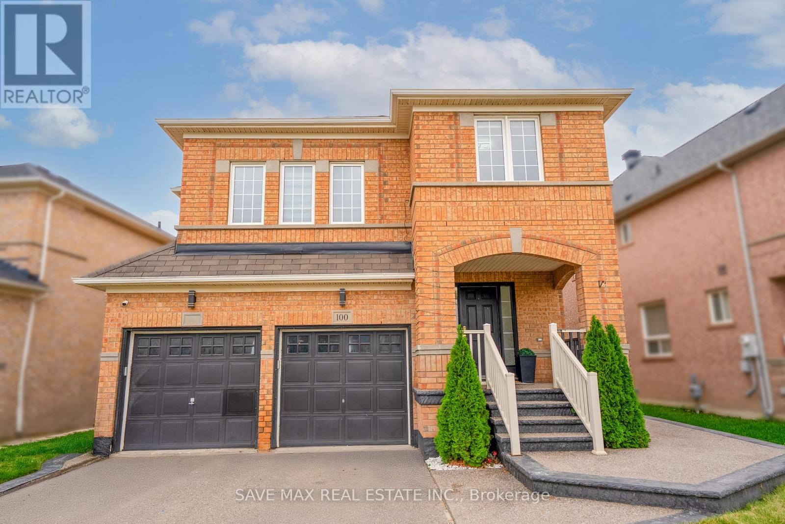 Property image for 100 CROWN VICTORIA DRIVE|Brampton (Fletcher's Meadow), Ontario L7A3X6