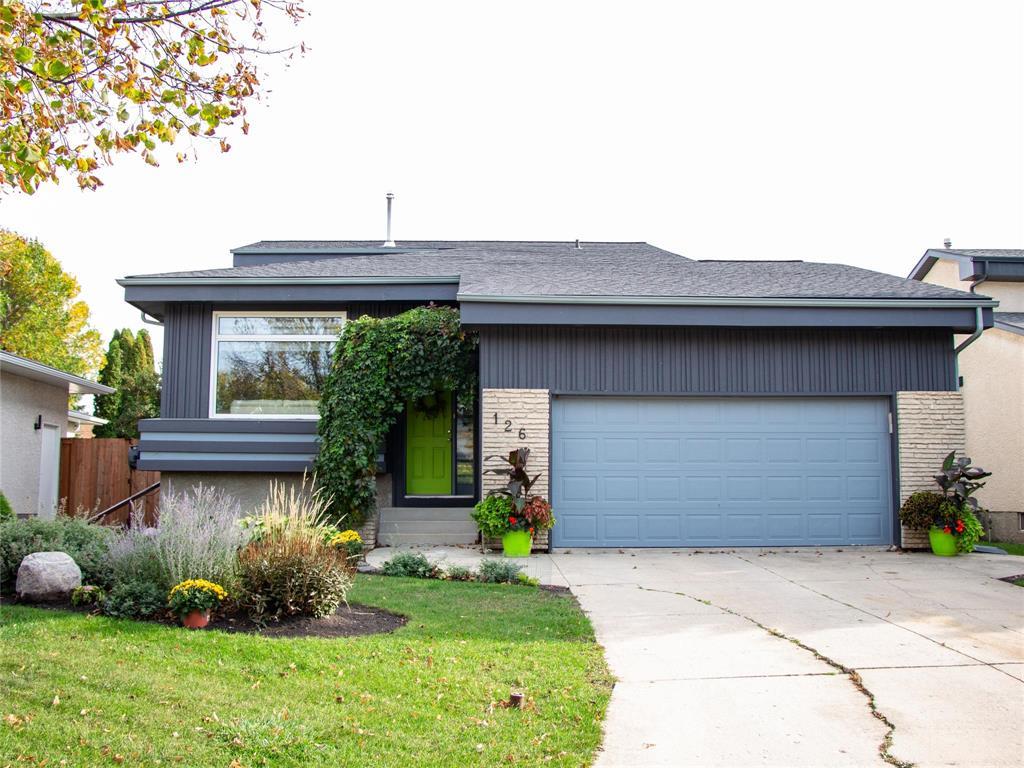 Property image for 126 Burlington Way|Winnipeg, Manitoba R3Y1B9