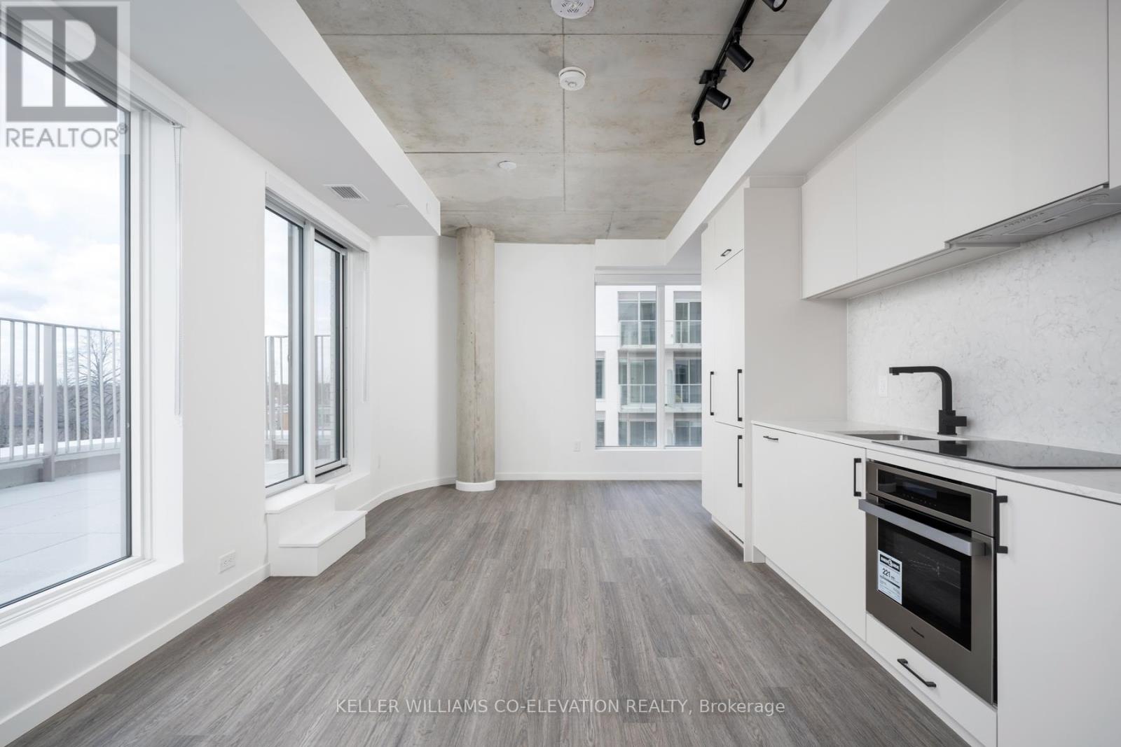Property image for 428 - 689 THE QUEENSWAY STREET|Toronto (Stonegate-Queensway), Ontario M8Y1L1
