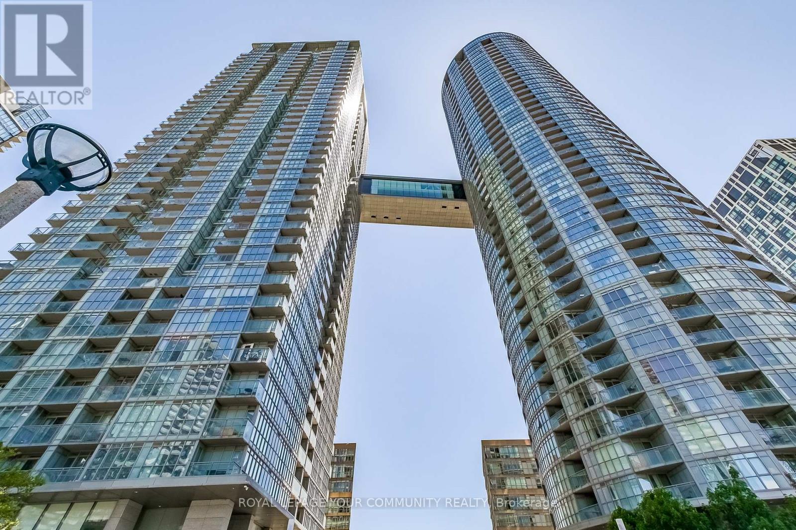 Property image for 3611 - 21 ICEBOAT TERRACE|Toronto (Waterfront Communities), Ontario M5V4A5