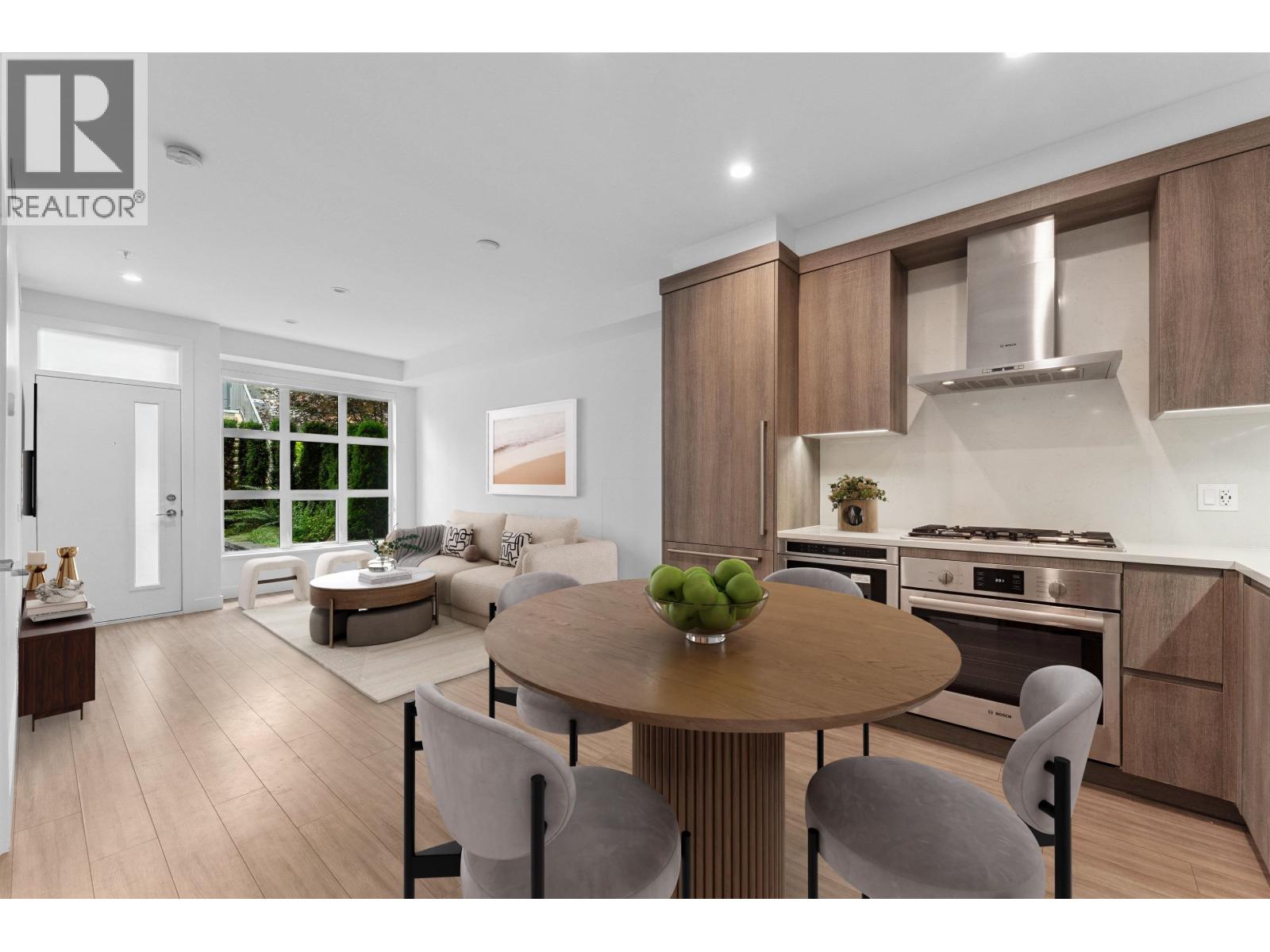 111 2060 CURLING ROAD|North Vancouver, British Columbia V7P0E1