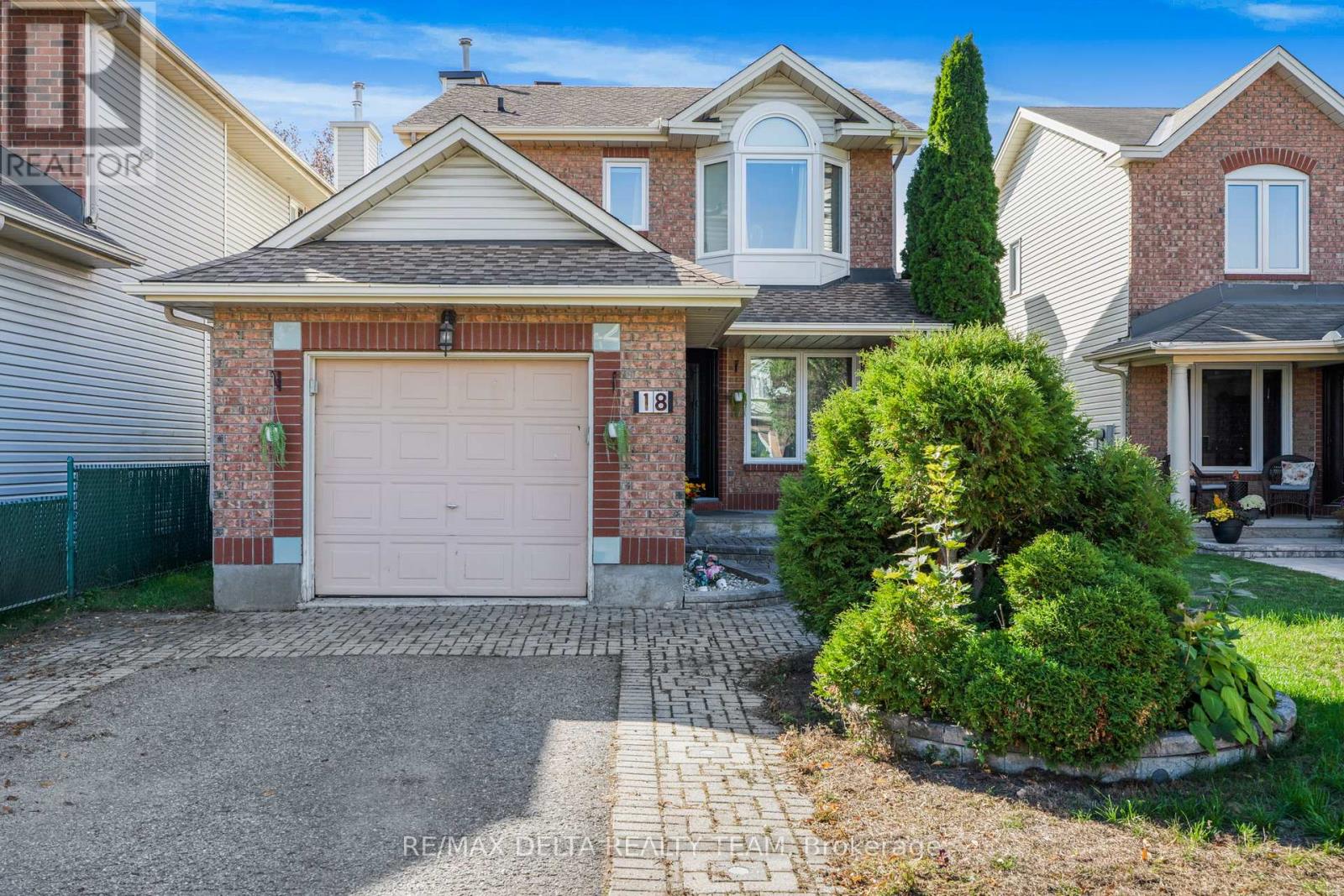 Property image for 18 LONGSHIRE CIRCLE|Ottawa, Ontario K2J4K7