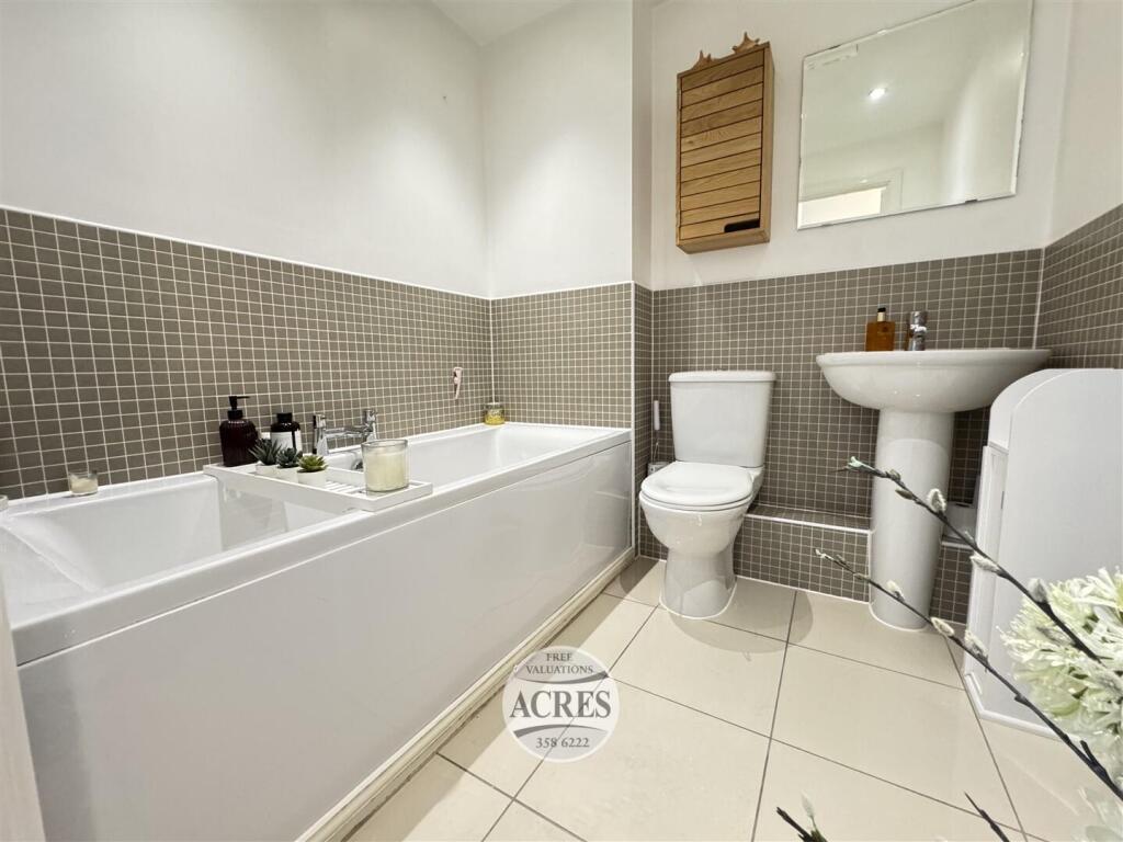 Additional image 20 of Horseshoe Crescent, Great Barr, Birmingham