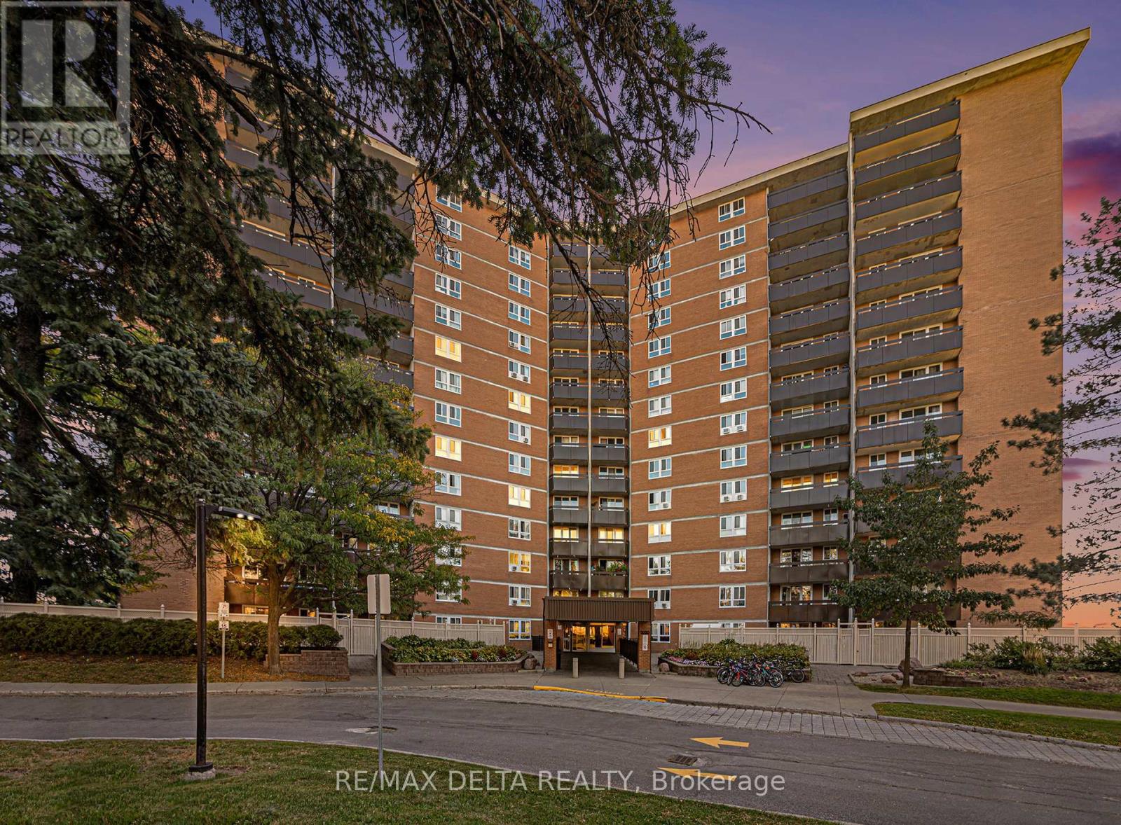 Property image for 513 - 2020 JASMINE CRESCENT|Ottawa, Ontario K1J8K5