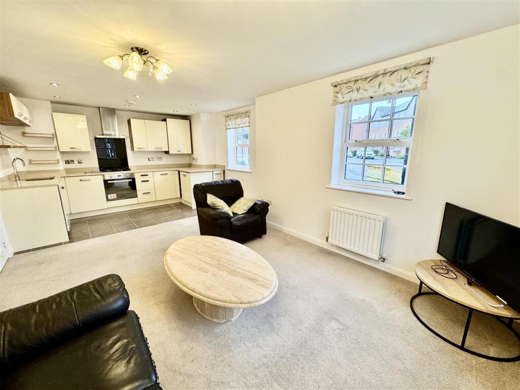 Additional image 4 of Horseshoe Crescent, Birmingham