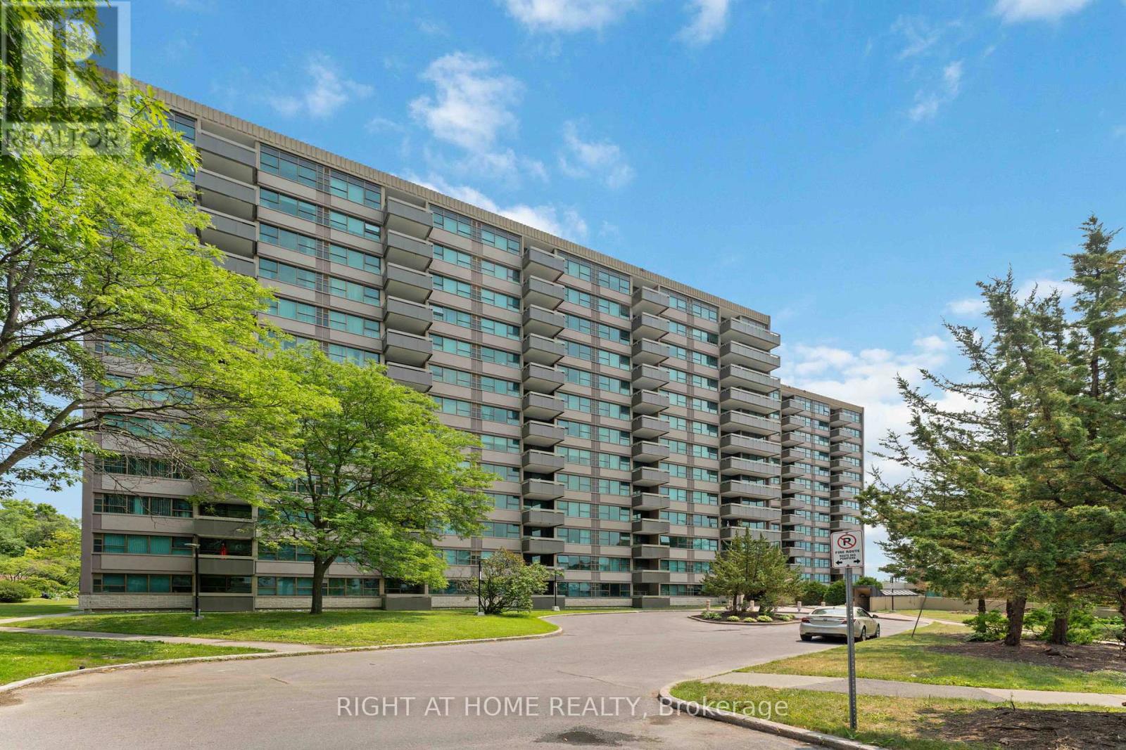 Property image for 903 - 555 BRITTANY DRIVE|Ottawa, Ontario K1K4C5