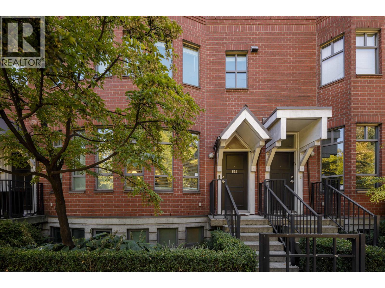 828 W 6TH AVENUE|Vancouver, British Columbia V5Z1A6