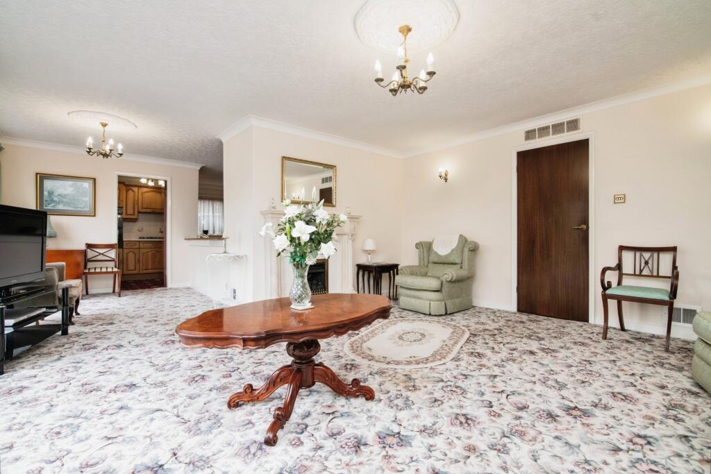 Additional image 3 of Longleat, Birmingham, B43