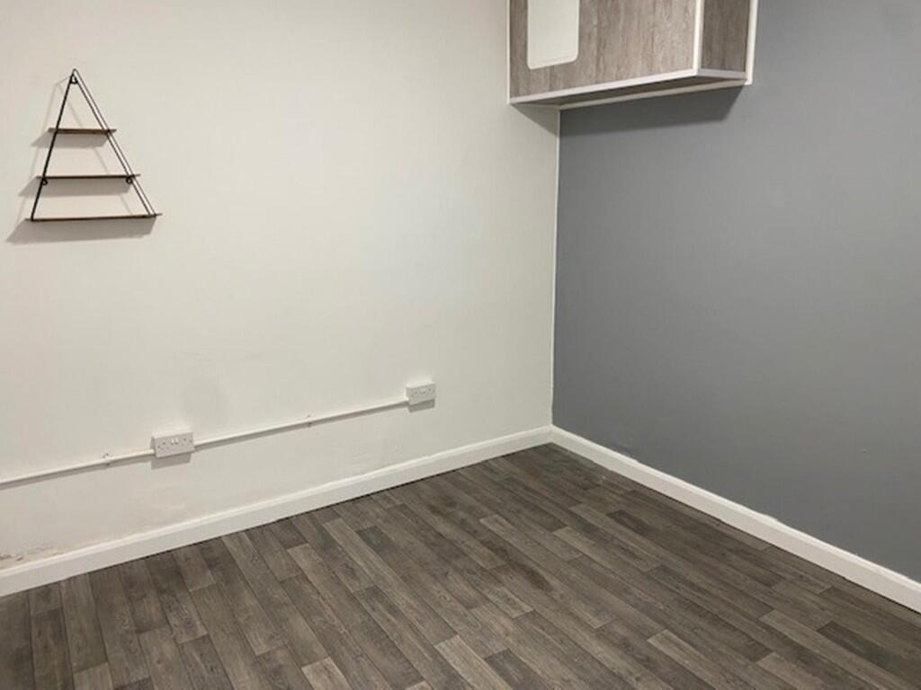 Additional image 12 of Leasehold Tanning Salon & Beauty Rooms, Bristol Road South, Birmingham, B31 2PE