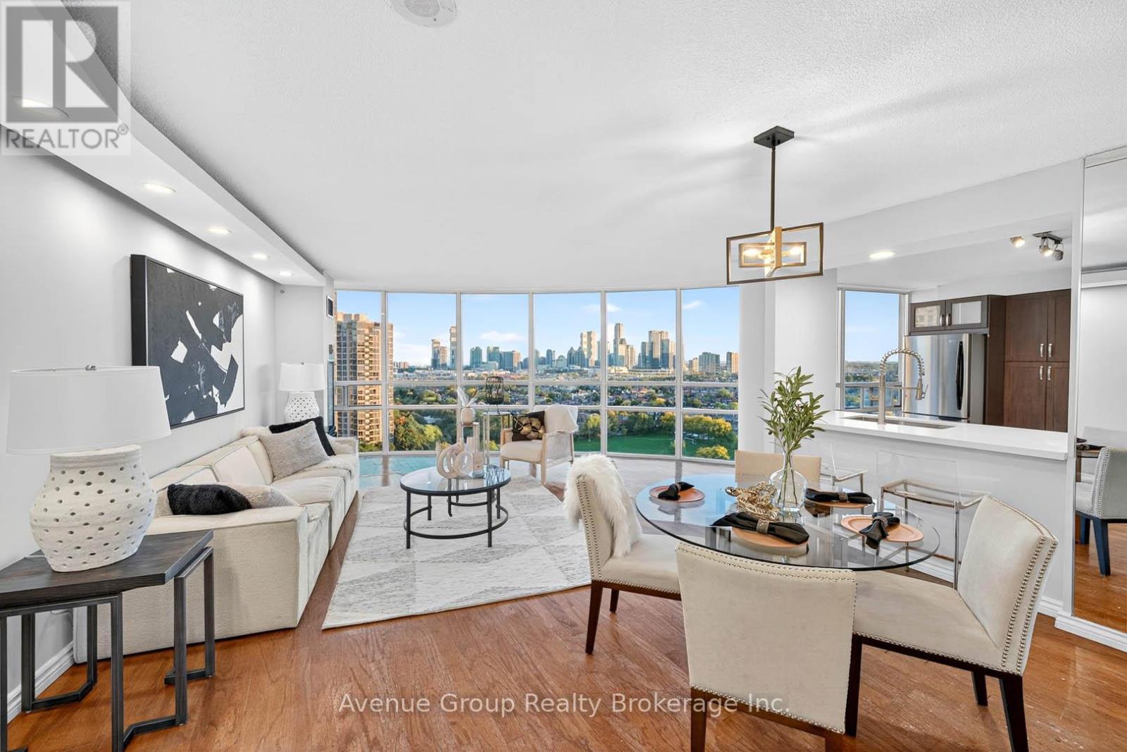 Property image for 1807 - 50 EGLINTON AVENUE W|Mississauga (Hurontario), Ontario L5R3P5