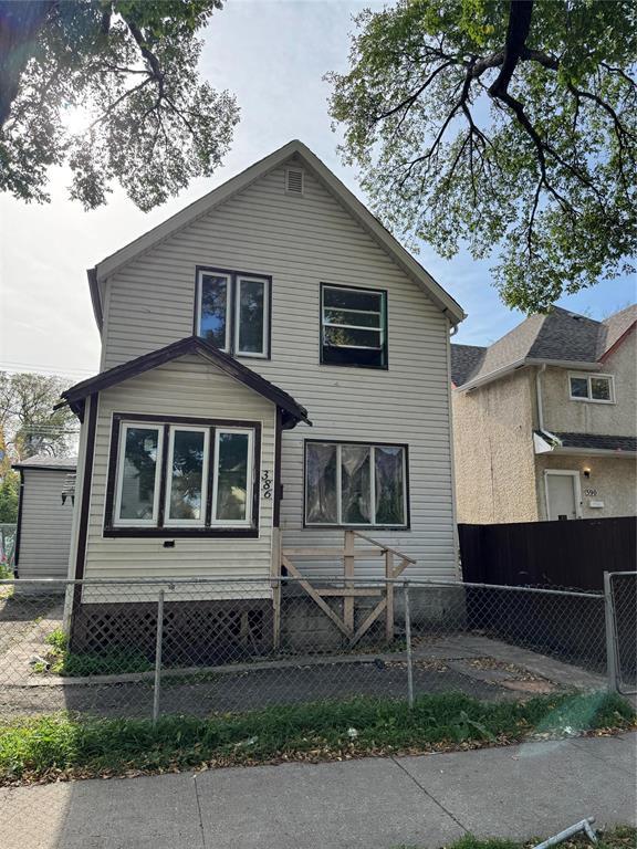 386 College Avenue|Winnipeg, Manitoba R2W1M3