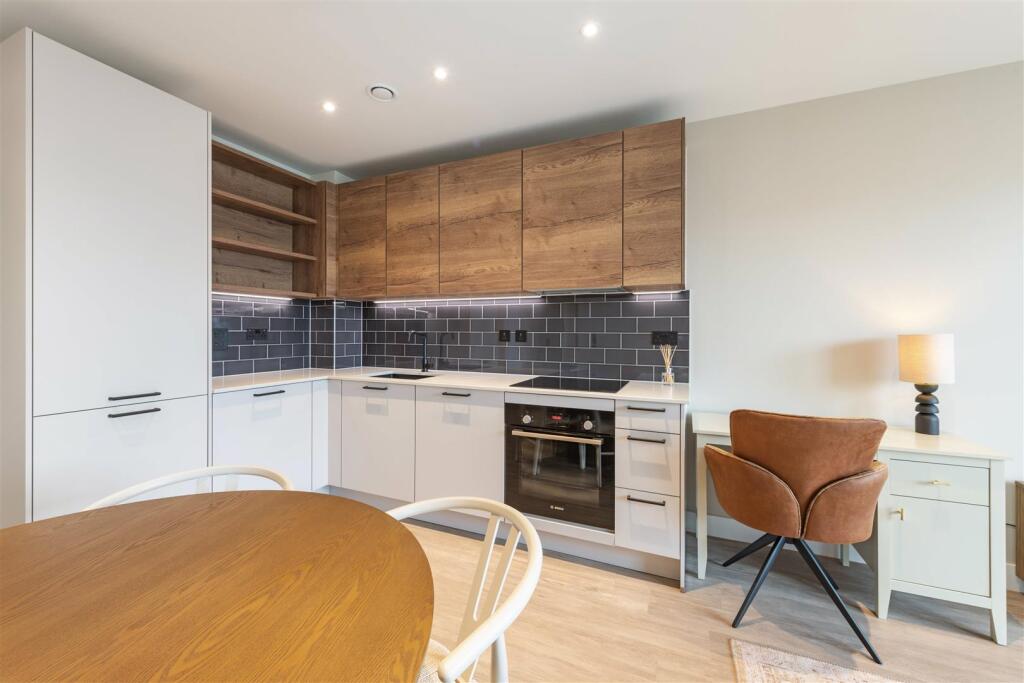 Additional image 11 of BRAND NEW APARTMENTS- Glasswater Locks, Birmingham, B4