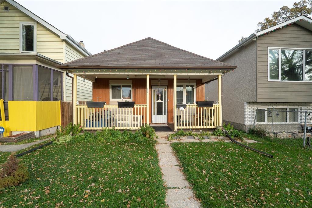 379 Parkview Street|Winnipeg, Manitoba R3J1S5
