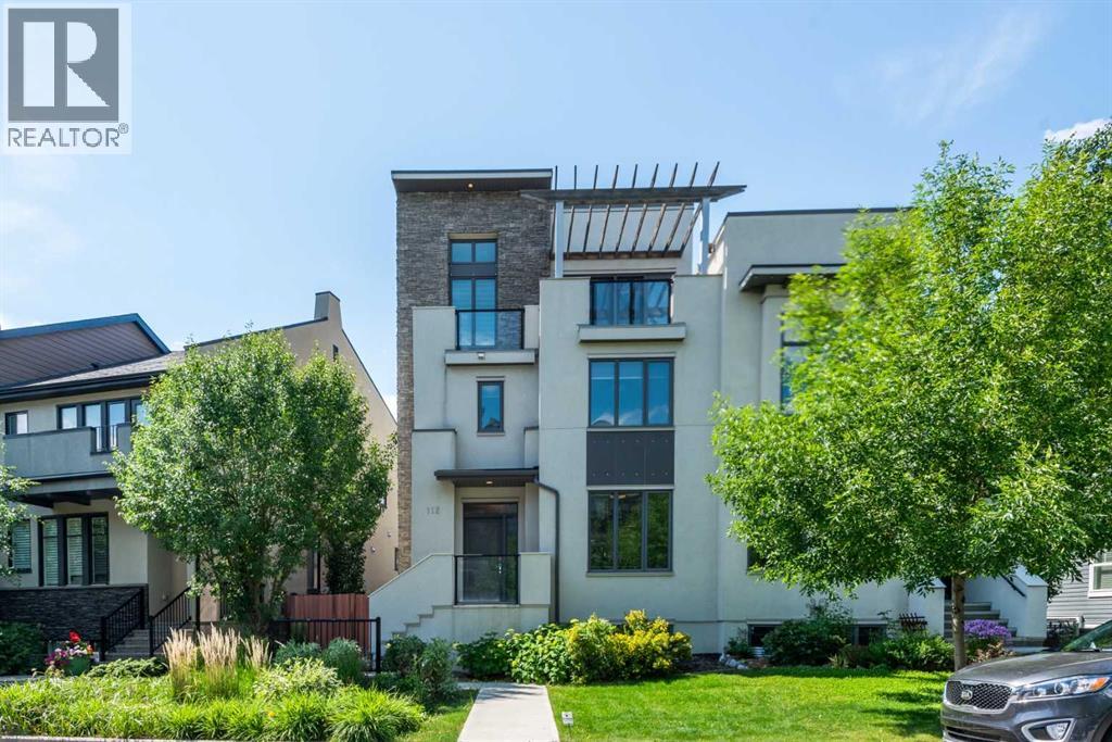 112 Burma Star Road SW|Calgary, Alberta T3E7Y4