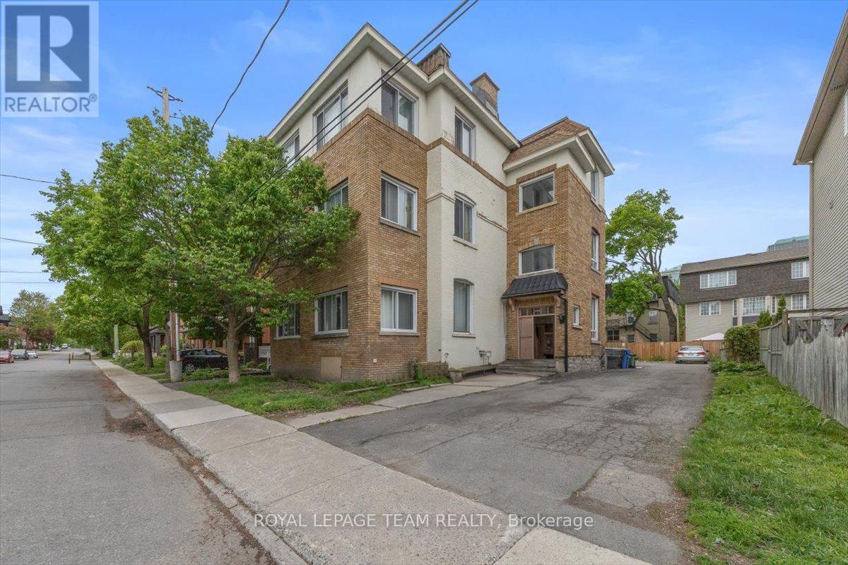Property image for 479 COOPER STREET|Ottawa, Ontario K1R5H8
