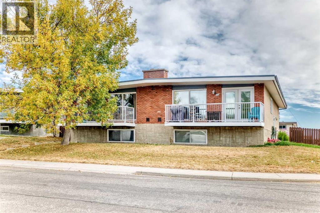 Primary image of 133 & 135 Huntford Close NE|Calgary, Alberta T2K3Y7