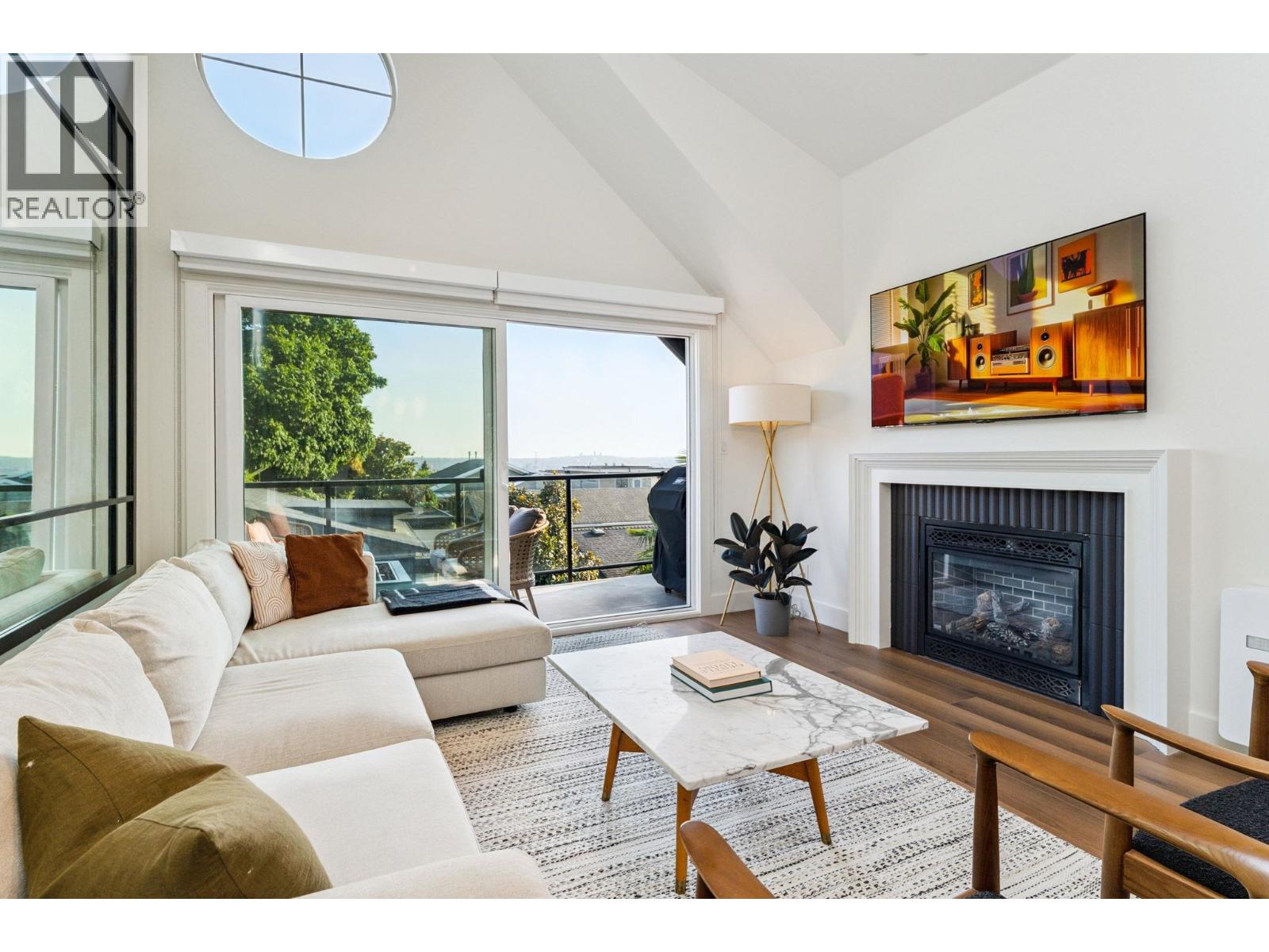 Property image for 331 E 8TH STREET|North Vancouver, British Columbia V7L1Z2
