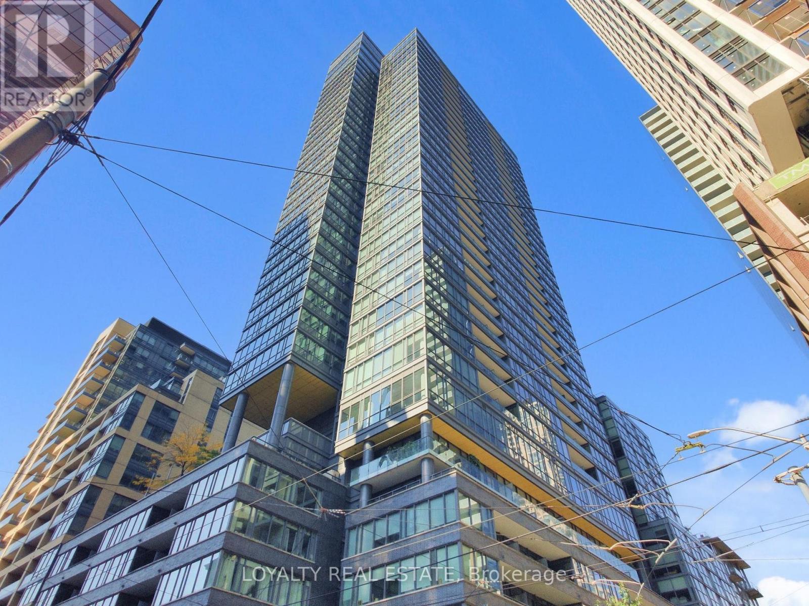 Property image for 3305 - 8 CHARLOTTE STREET|Toronto (Waterfront Communities), Ontario M5V0K4