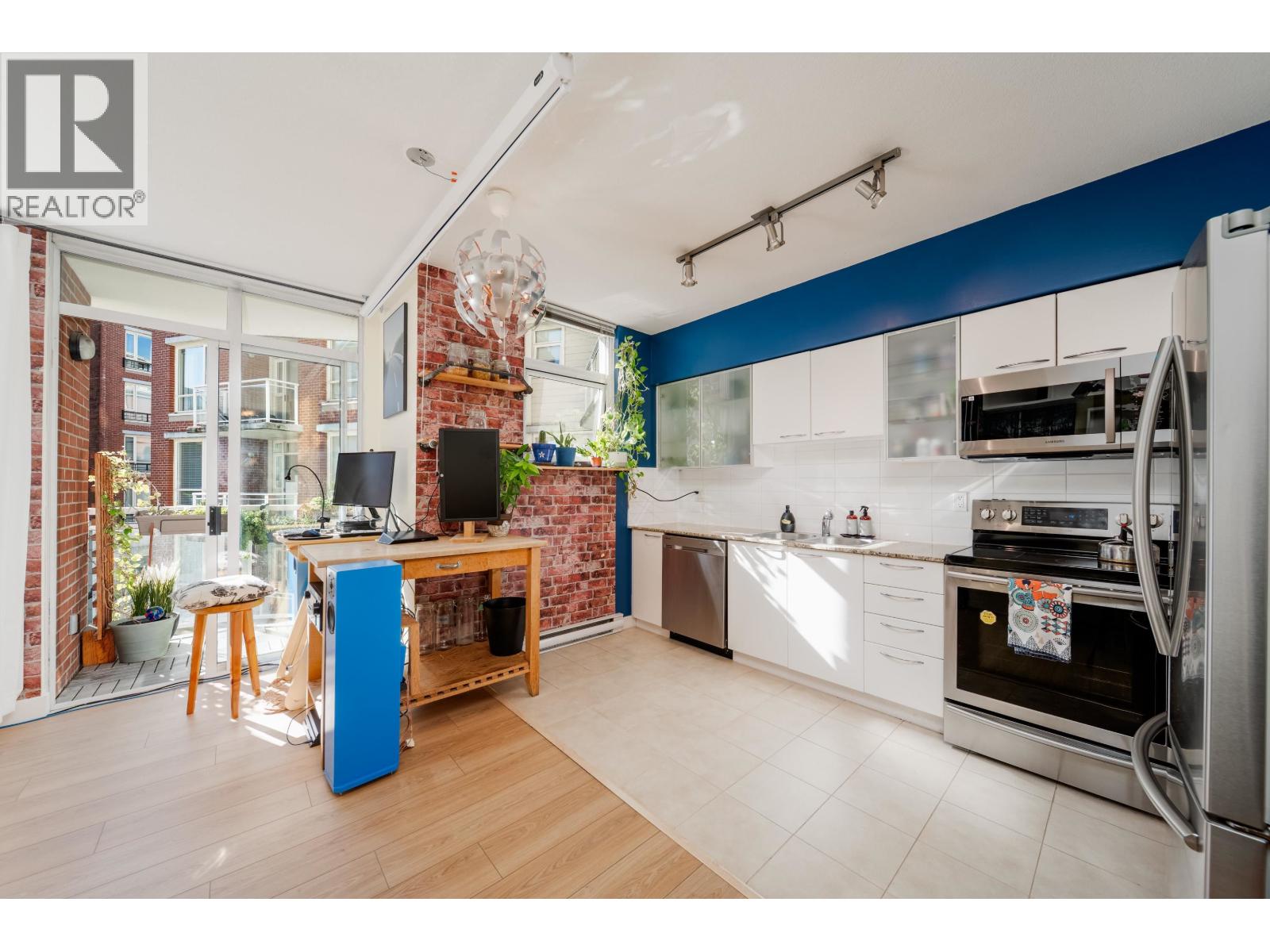 Property image for 420 4028 KNIGHT STREET|Vancouver, British Columbia V5N5Y8