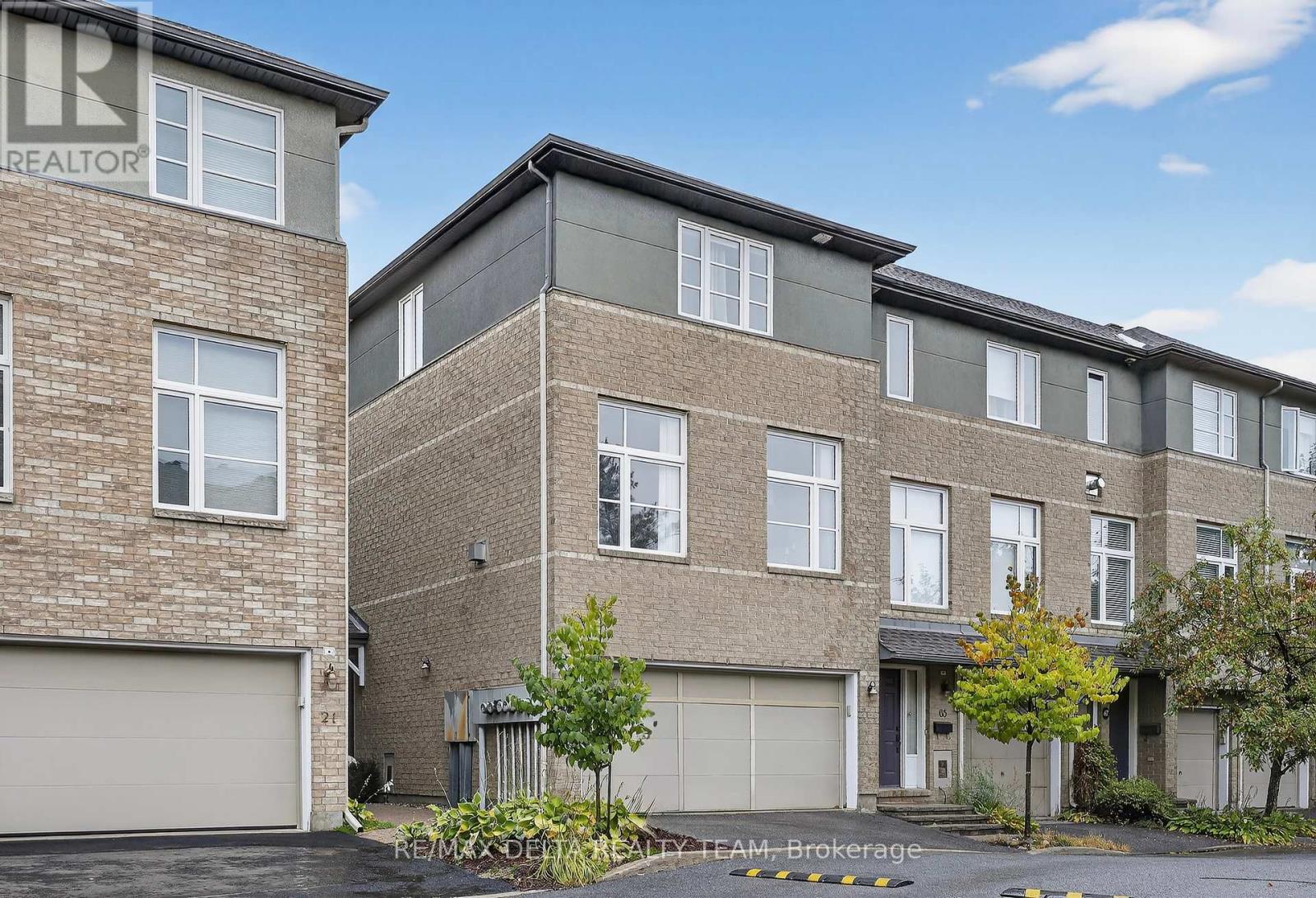 Property image for 63 HIGHWOOD PRIVATE|Ottawa, Ontario K1K4X6