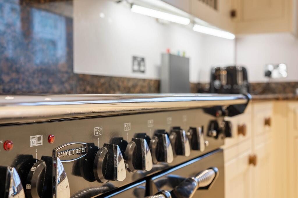 Additional image 10 of Greenhurst Drive, Barnt Green, B45