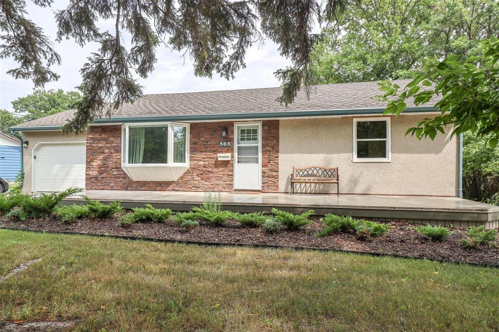 Property image for 565 Buckingham Road|Winnipeg, Manitoba R3R1B9