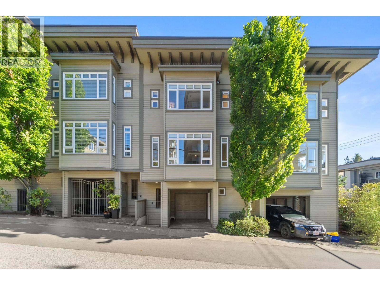 Property image for 5 119 E 6TH STREET|North Vancouver, British Columbia V7L1N9