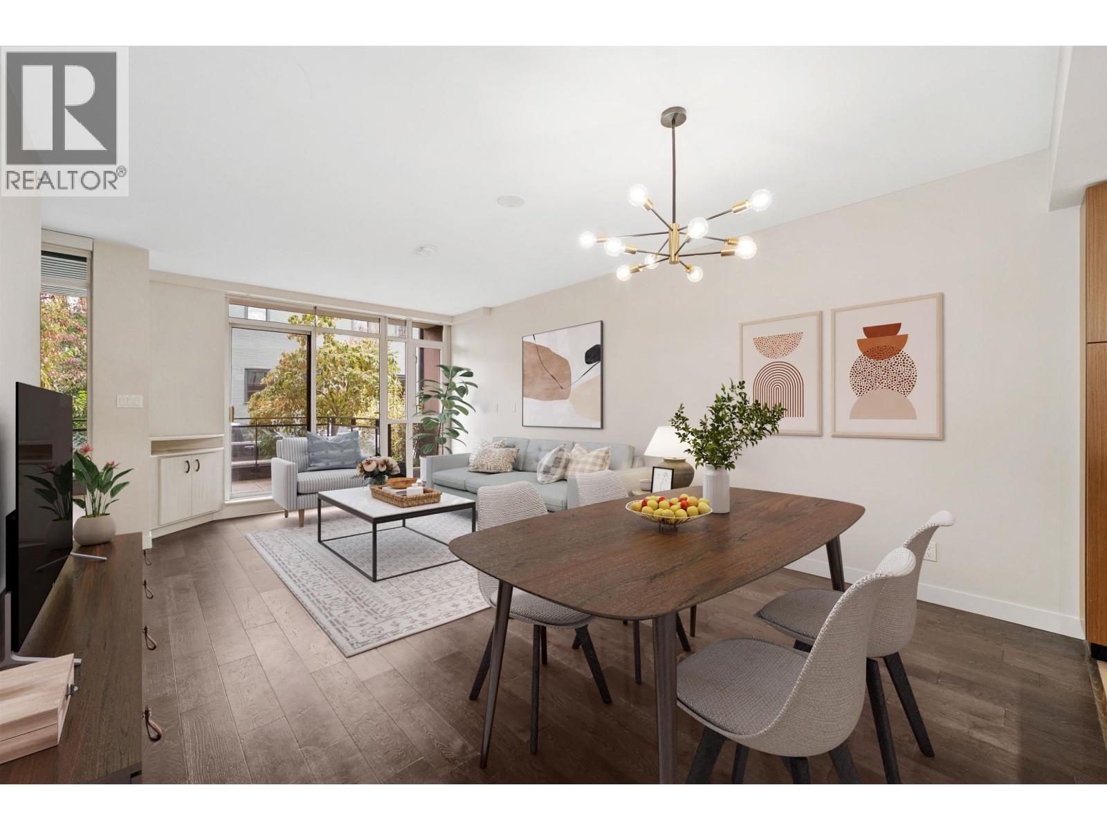 2389 SCOTIA STREET|Vancouver, British Columbia V5T0B2