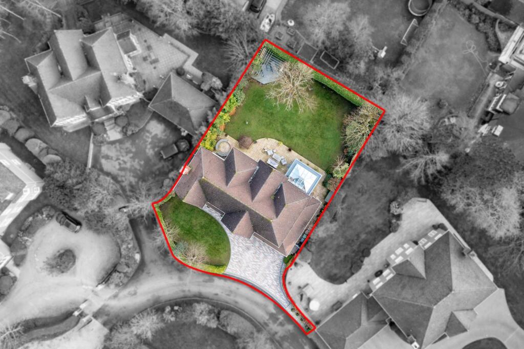 Additional image 31 of Greenhurst Drive, Barnt Green, B45