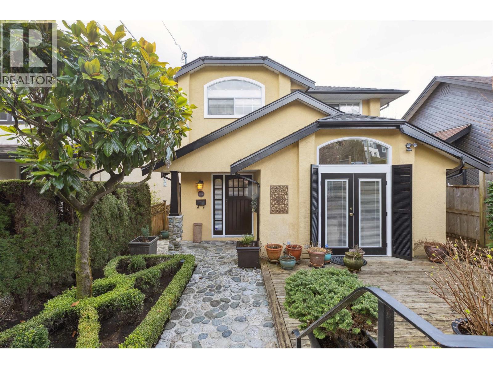 Property image for 1274 ESQUIMALT AVENUE|West Vancouver, British Columbia V7T1K3