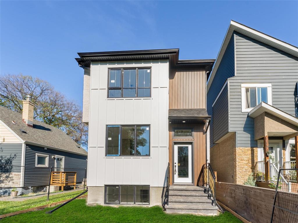 Property image for 115 Blenheim Avenue|Winnipeg, Manitoba R2M0J1