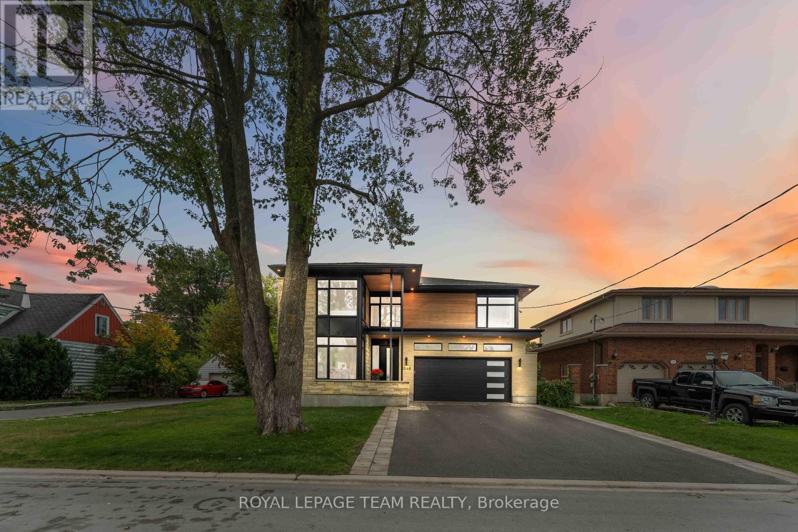 1546 CLAYMOR AVENUE|Ottawa, Ontario K2C1T1