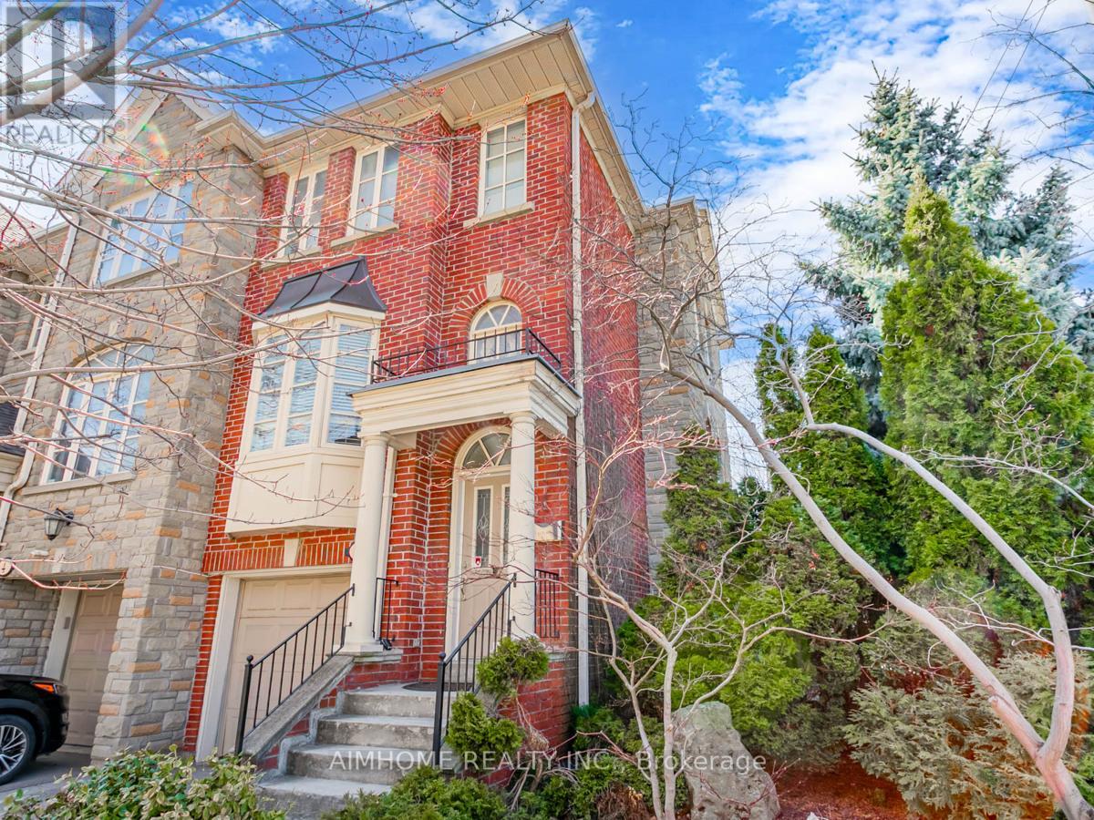 Property image for 2 BROWNSTONE LANE|Toronto (Kingsway South), Ontario M8X2Z6