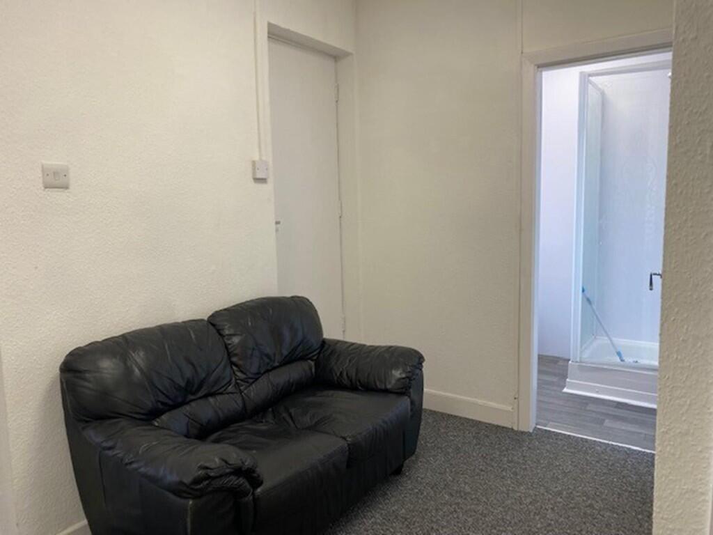 Additional image 8 of Leasehold Tanning Salon & Beauty Rooms, Bristol Road South, Birmingham, B31 2PE
