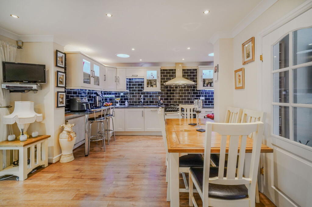 Additional image 29 of Aylesford Drive, Marston Green