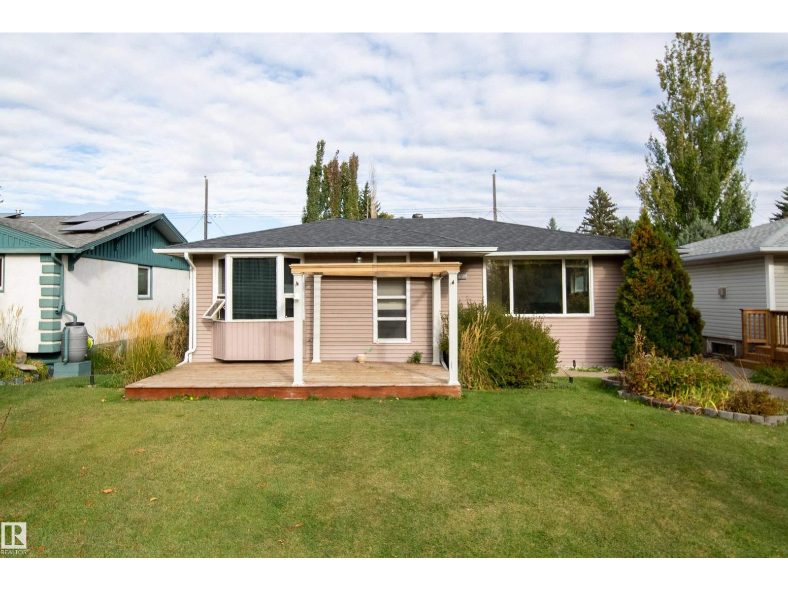 Property image for 7135 87 ST NW|Edmonton, Alberta T6C3G1
