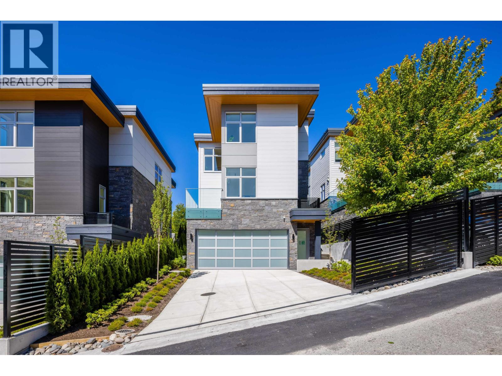Property image for 592 ARTHUR ERICKSON PLACE|West Vancouver, British Columbia V7T1J1