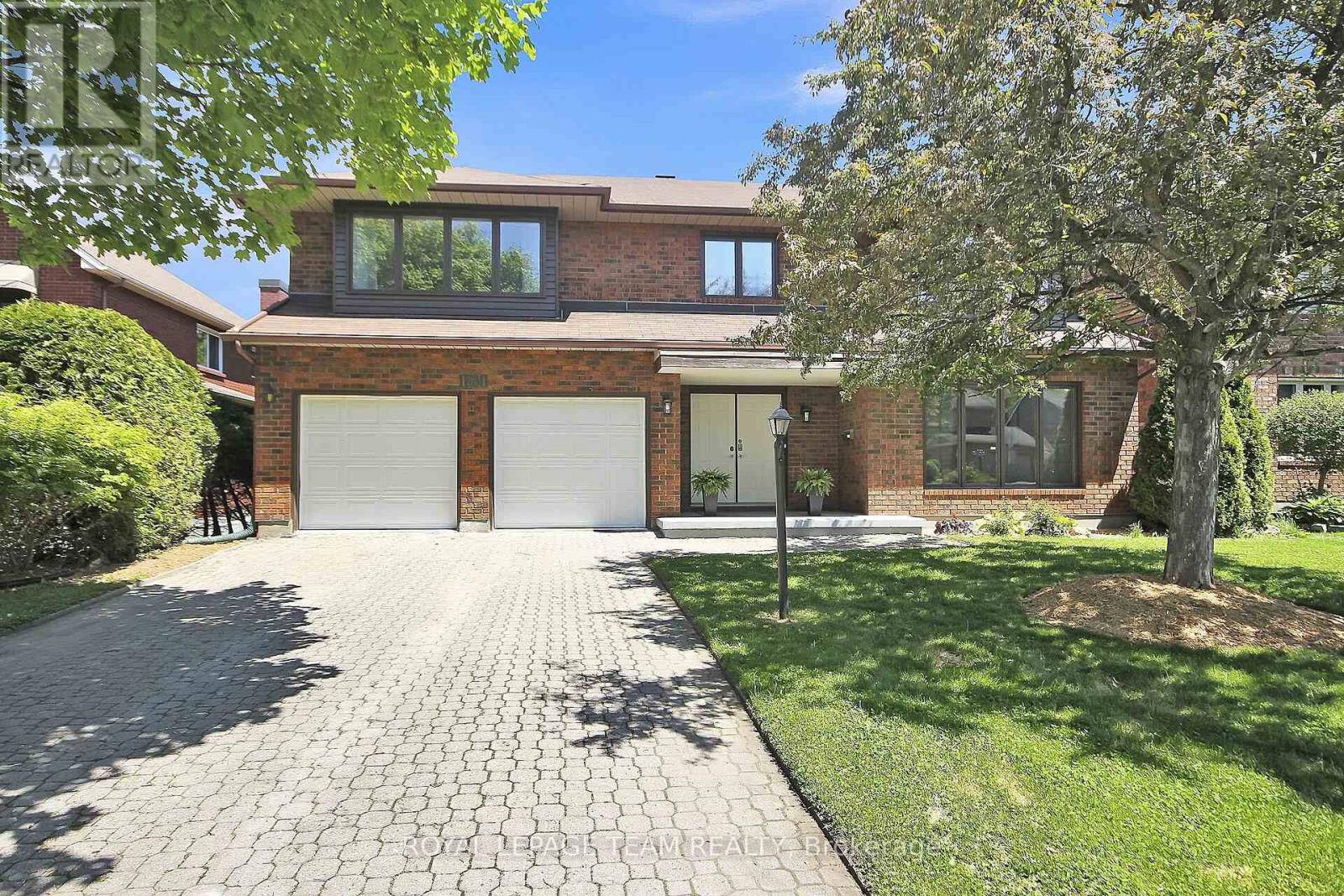 Property image for 181 KNUDSON DRIVE|Ottawa, Ontario K2K2C5