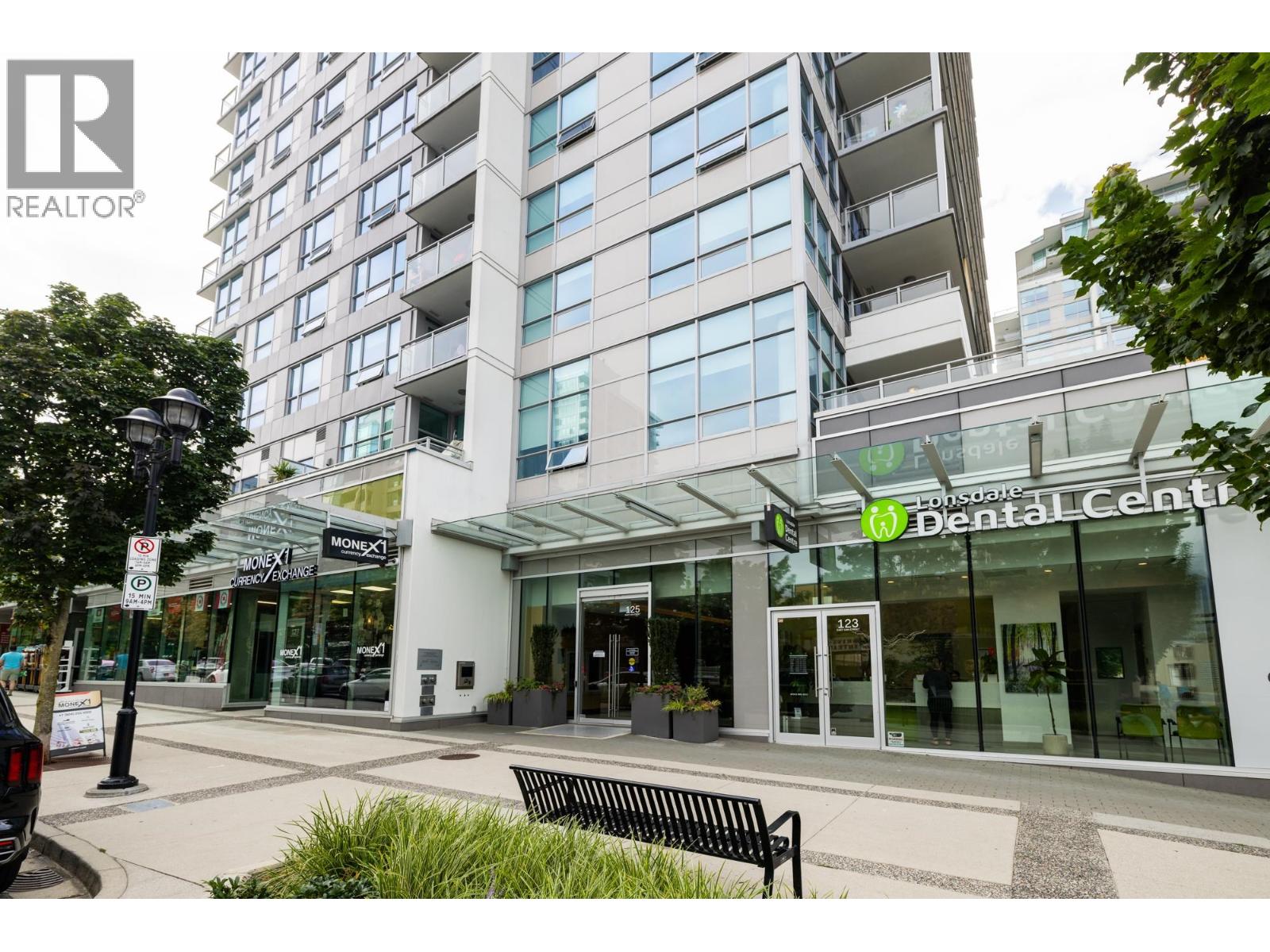 Property image for 810 125 E 14TH STREET|North Vancouver, British Columbia V7L0E6