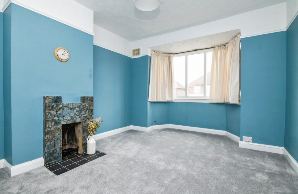 Additional image 4 of Worlds End Avenue