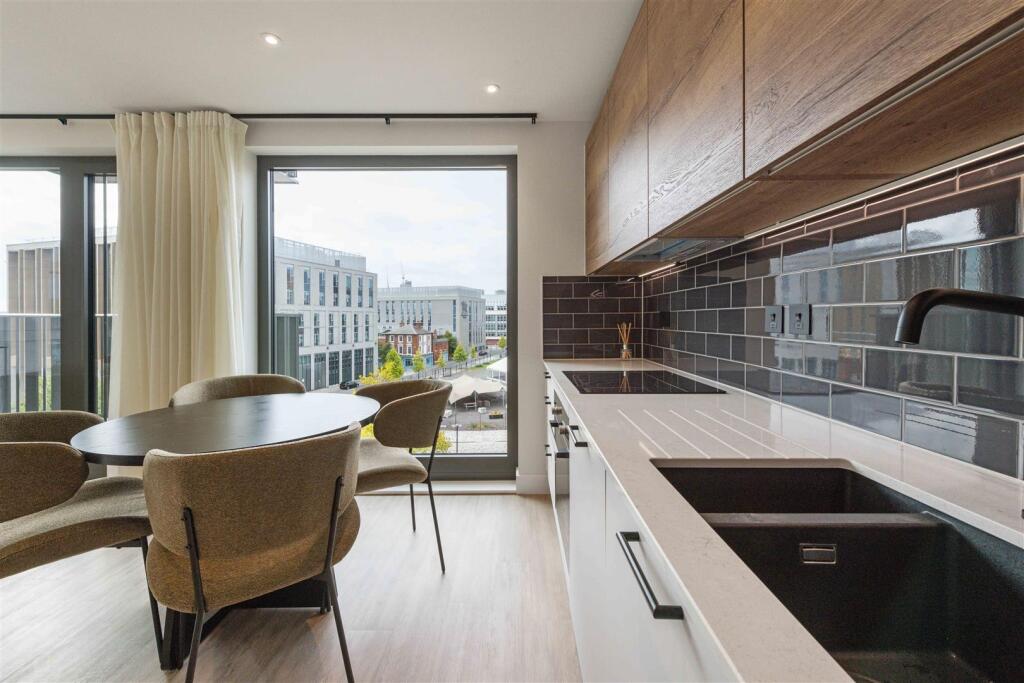 Additional image 8 of Glasswater Locks, Birmingham