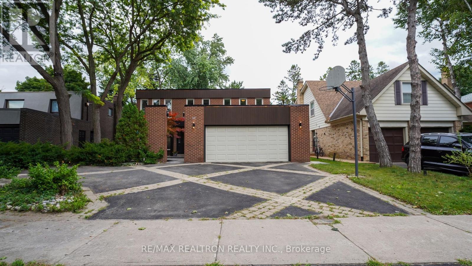 Property image for 47 ROBINTER DRIVE|Toronto (Newtonbrook East), Ontario M2M3R4